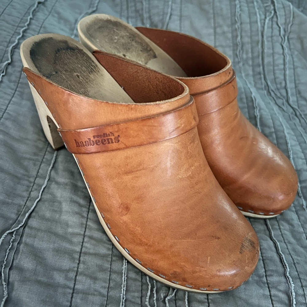 Swedish Hasbeens Classic Tan Leather Mules sz 40